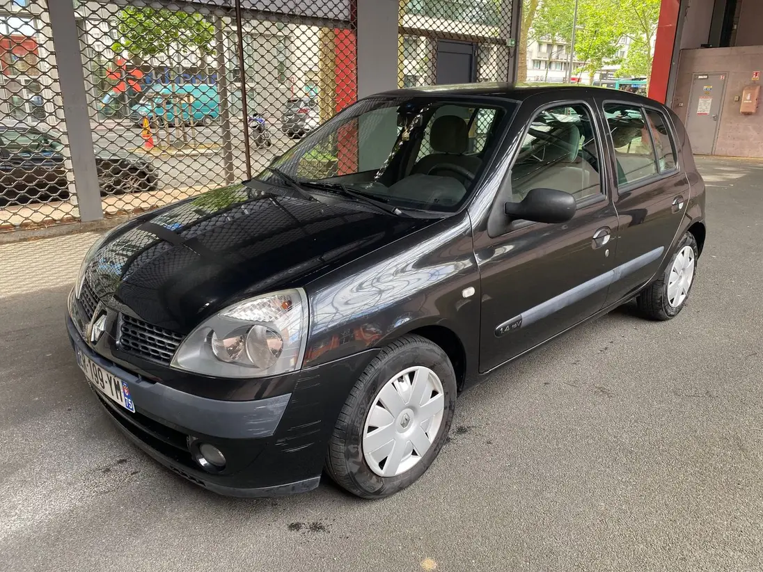 RENAULT    CLIO III