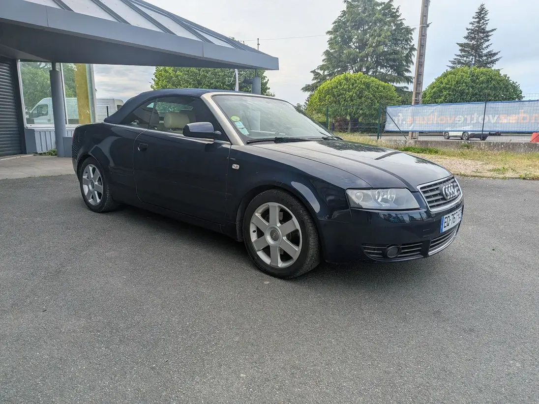 AUDI    A4 II CABRIOLET