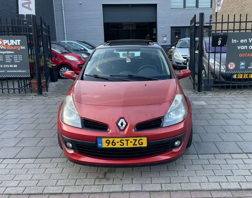 RENAULT    CLIO III