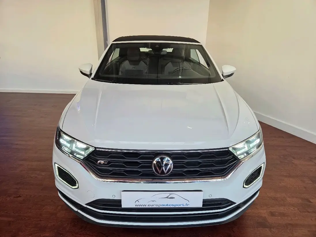 VOLKSWAGEN     T-ROC CABRIOLET