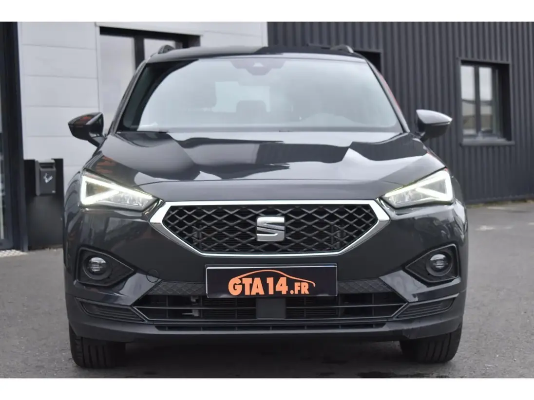 SEAT    TARRACO