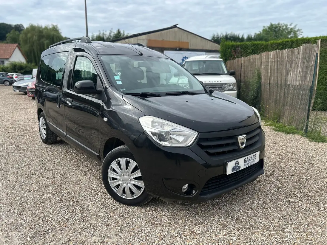 DACIA     DOKKER