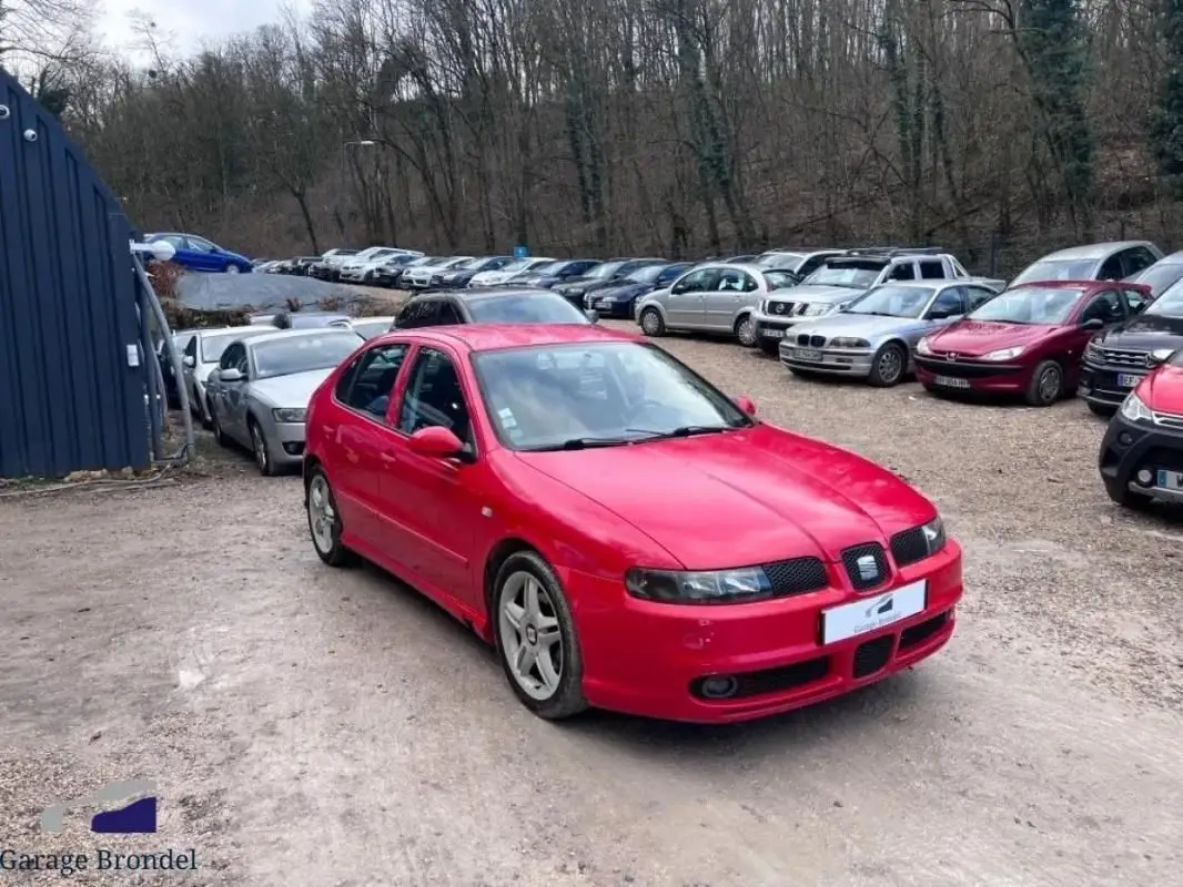 SEAT   LEON