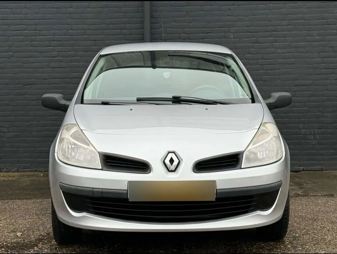 RENAULT    CLIO III