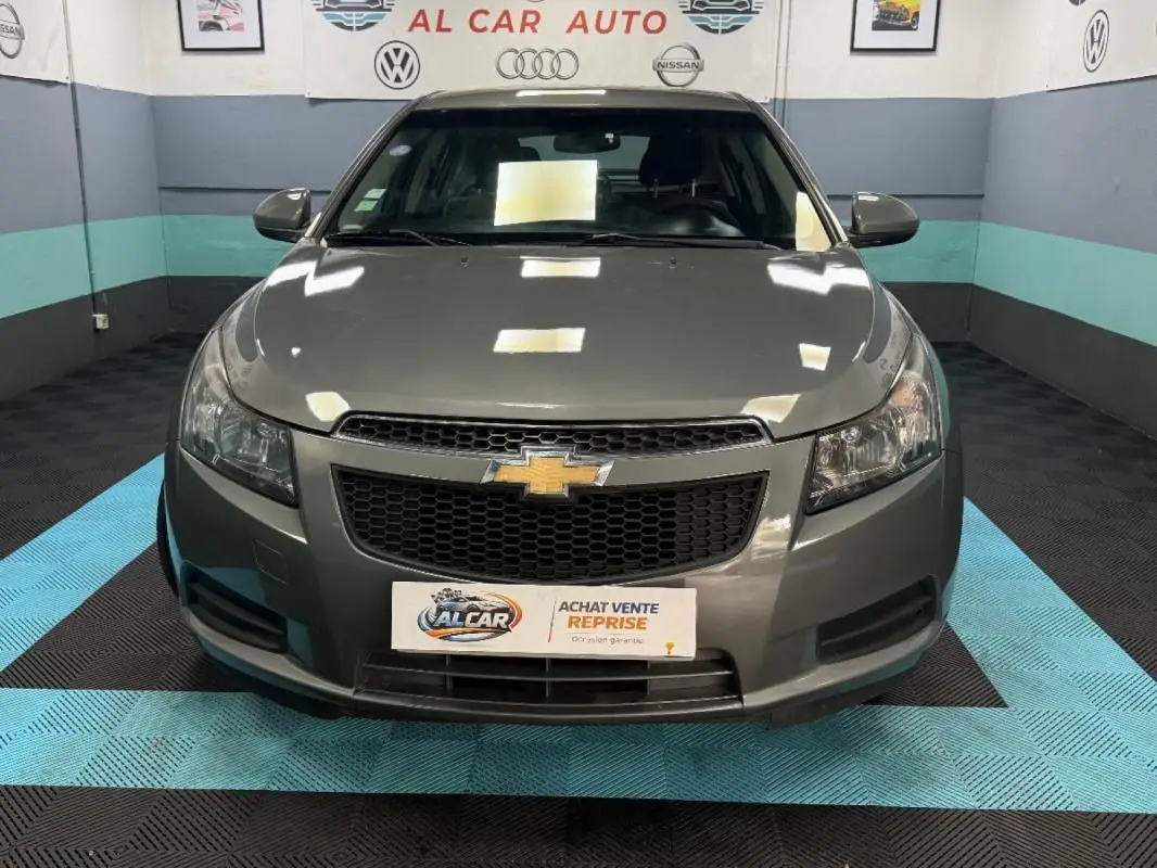 CHEVROLET   CRUZE