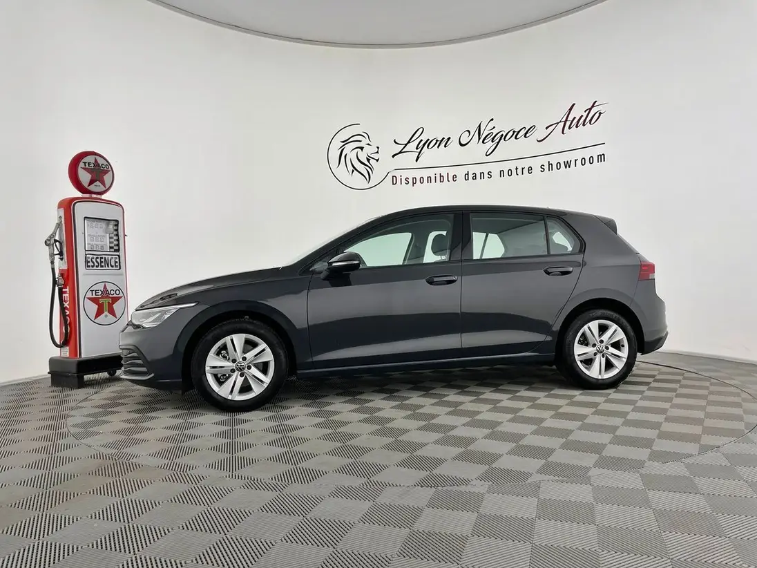 VOLKSWAGEN  GOLF VIII