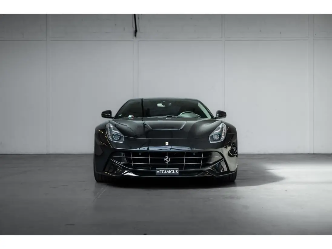 FERRARI    F12 BERLINETTA