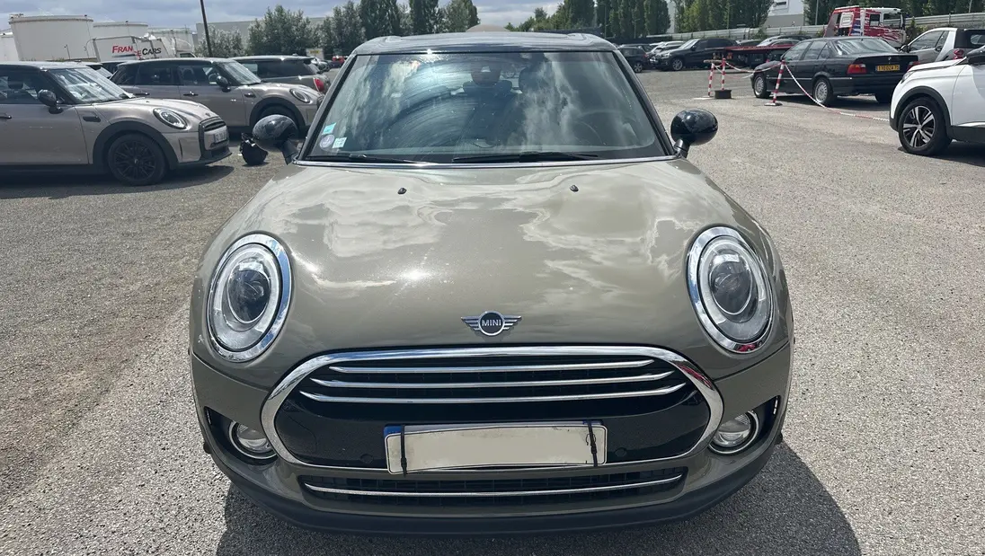 MINI   III CLUBMAN