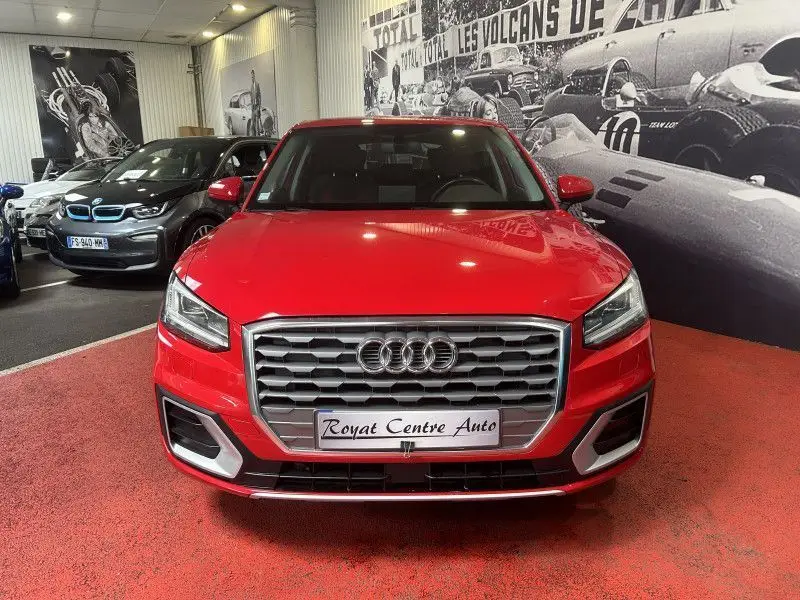 AUDI    Q2