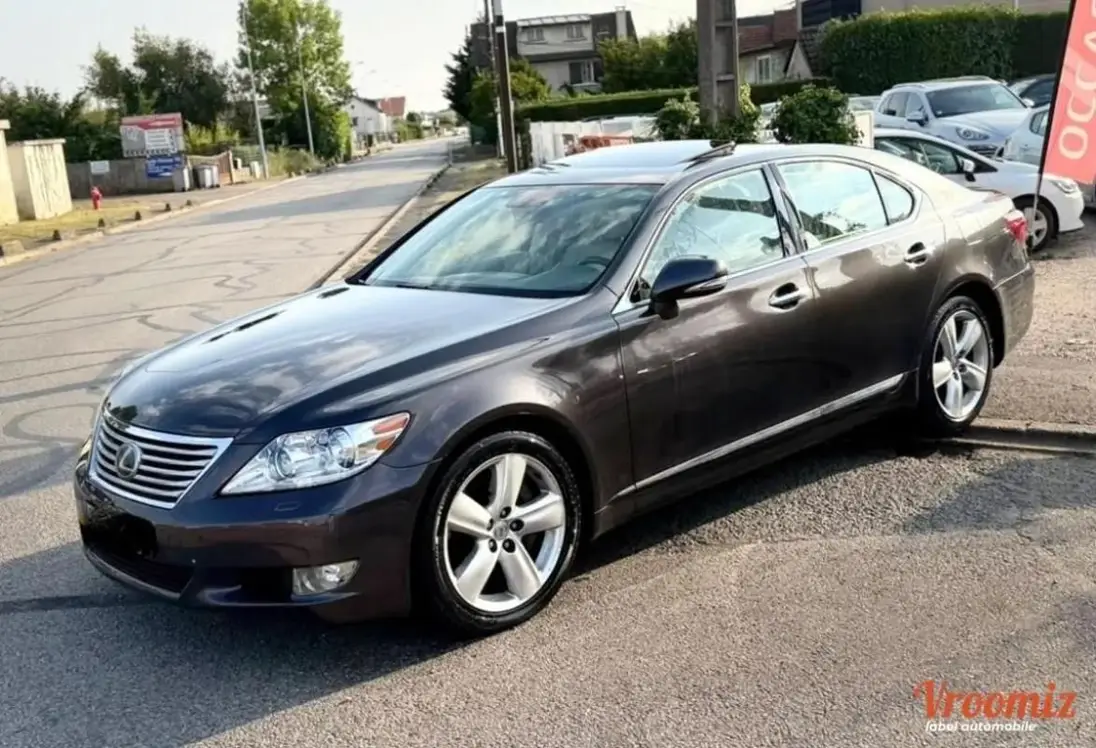 LEXUS  LS IV