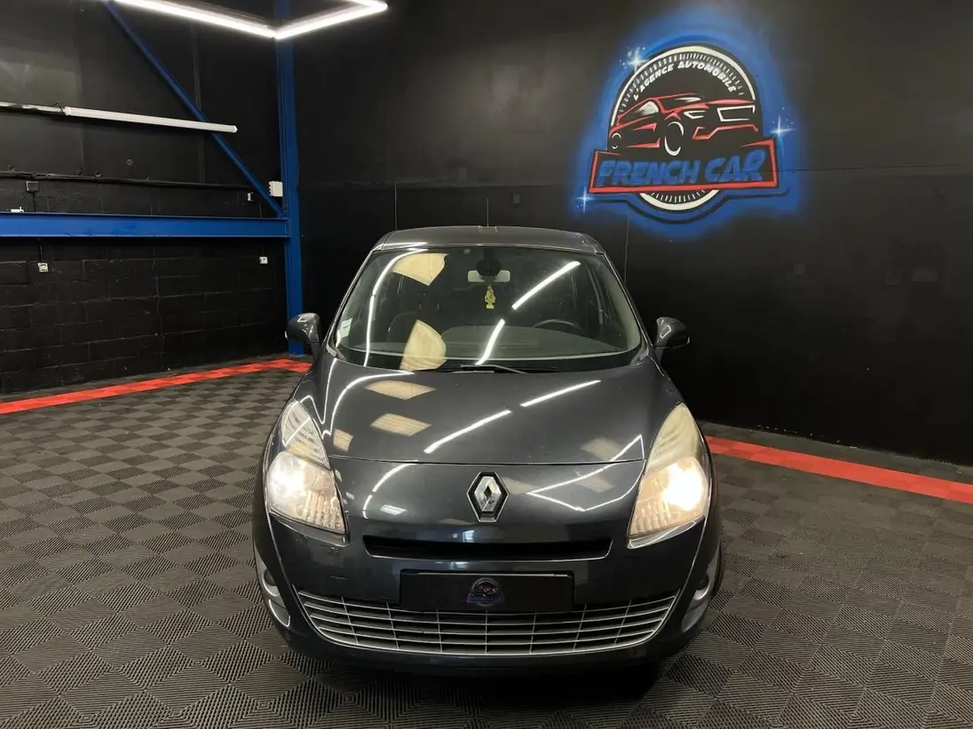 RENAULT    GRAND SCENIC III