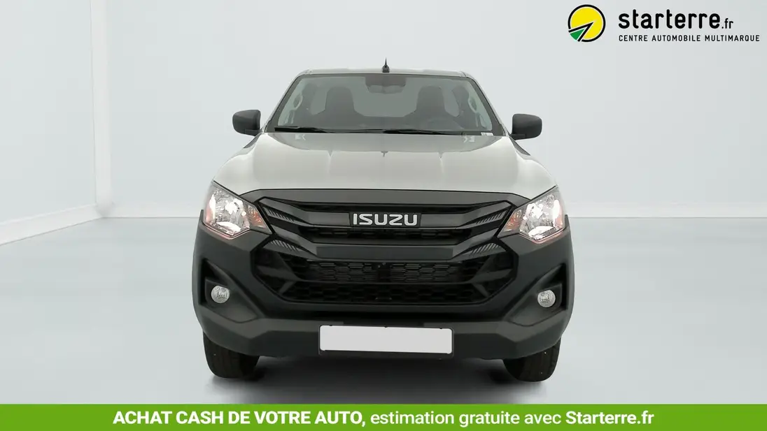 ISUZU    D-MAX III