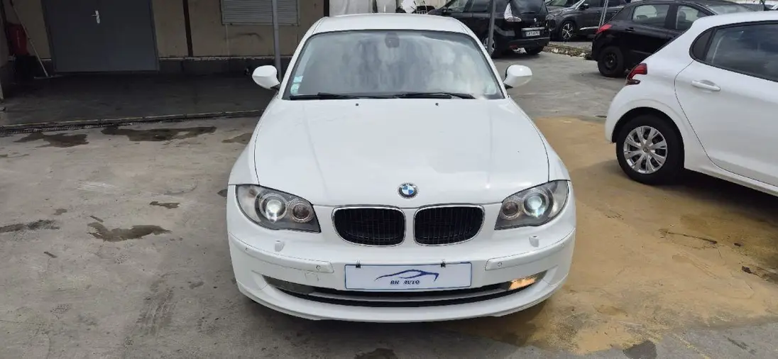 BMW    SERIE 1 E87 5 PORTES phase 2