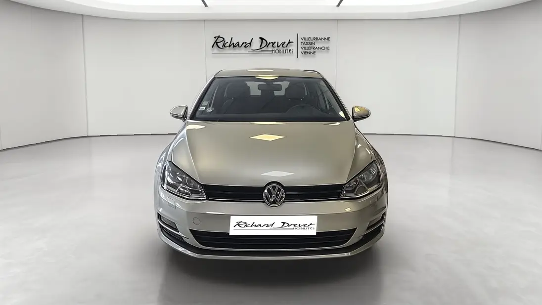 VOLKSWAGEN   GOLF VII