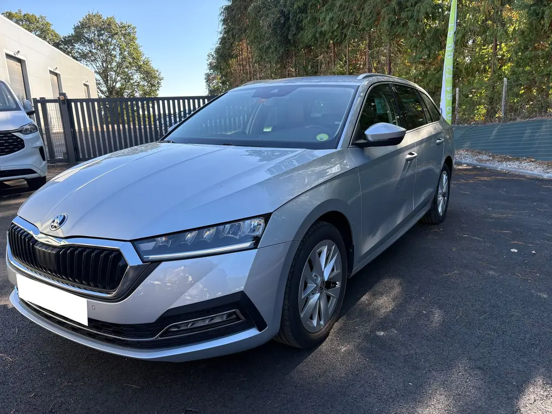 SKODA  OCTAVIA IV COMBI