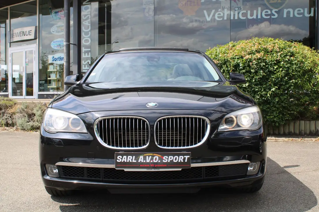 BMW     SERIE 7 F01